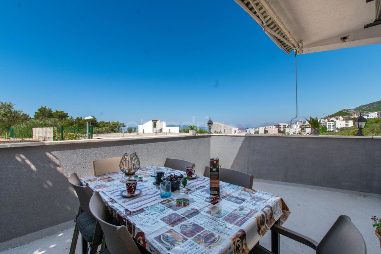 Apartment Vesna With Balcony & Free Parking Μακάρσκα Εξωτερικό φωτογραφία